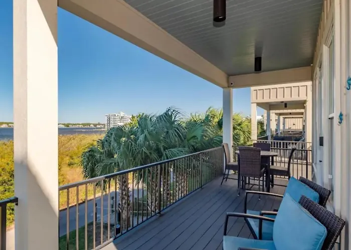 Djs Coastal Retreat In Gulf Shores, Al *