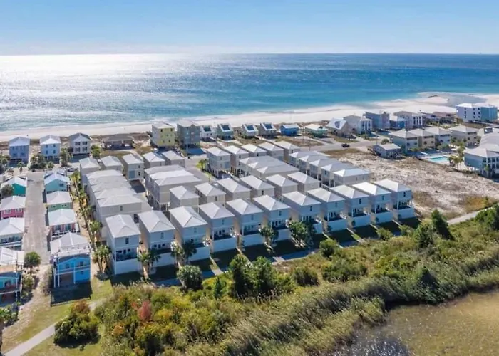 Djs Coastal Retreat In Gulf Shores, Al Holiday home *